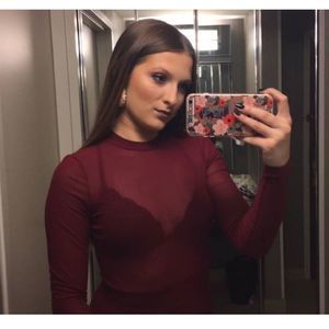 Meet your Posher, Elizabeth